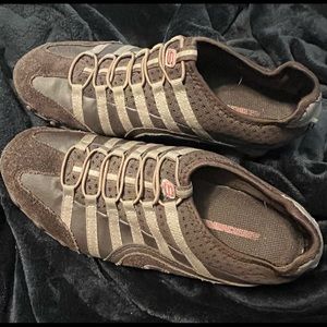 Womens Sketchers shoes